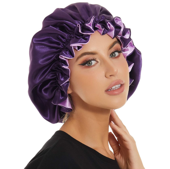 Bonnet en satin réversible