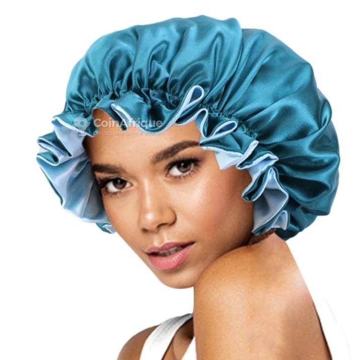 Bonnet en satin réversible